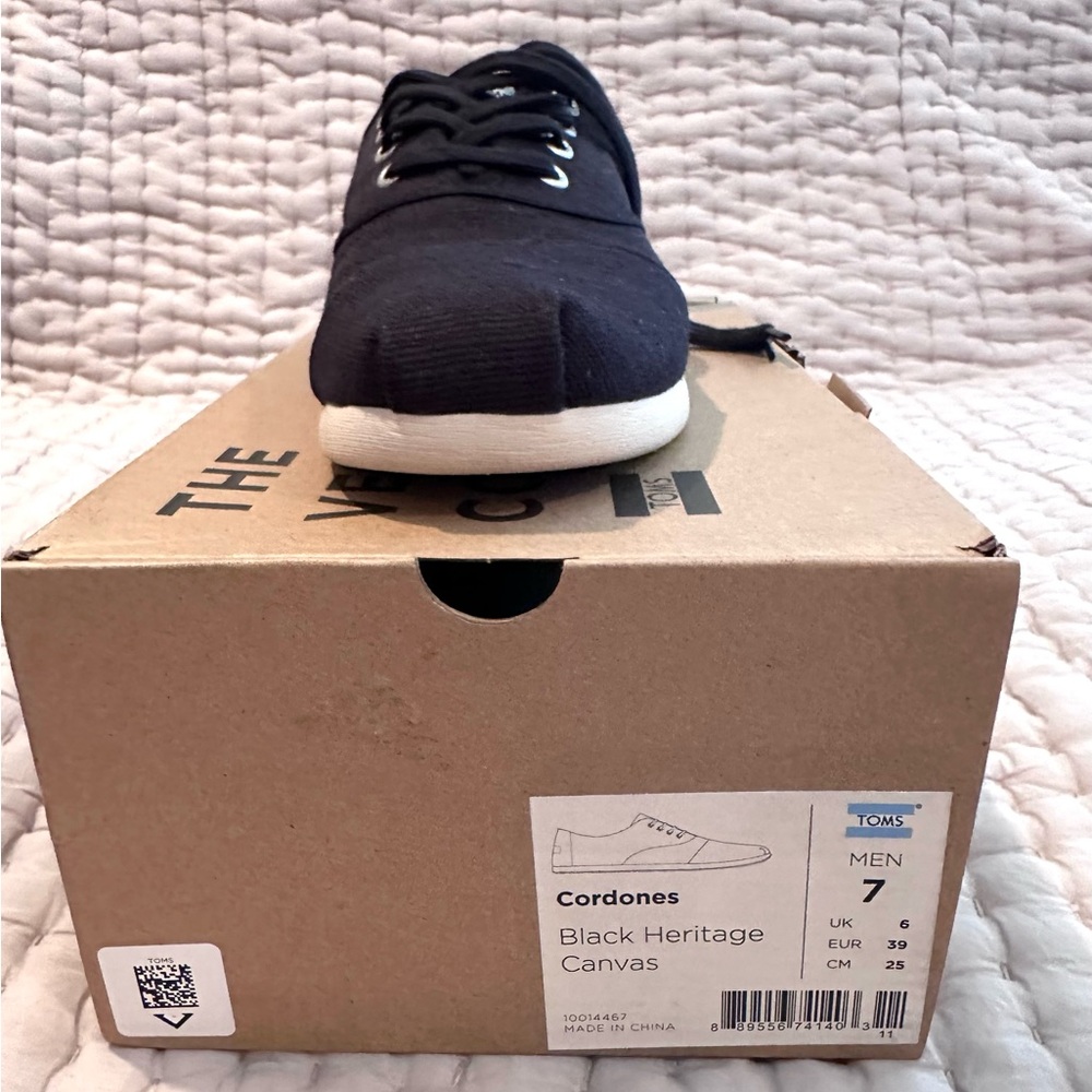 Toms Black Canvas Sneakers with White Midsole (NEW)